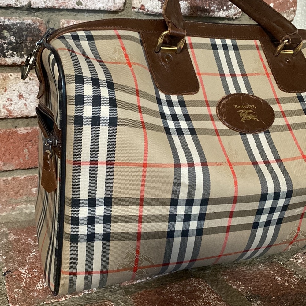 VINTAGE Burberry’s Nova Check Duffle/Travel Bag - Picture 4 of 17